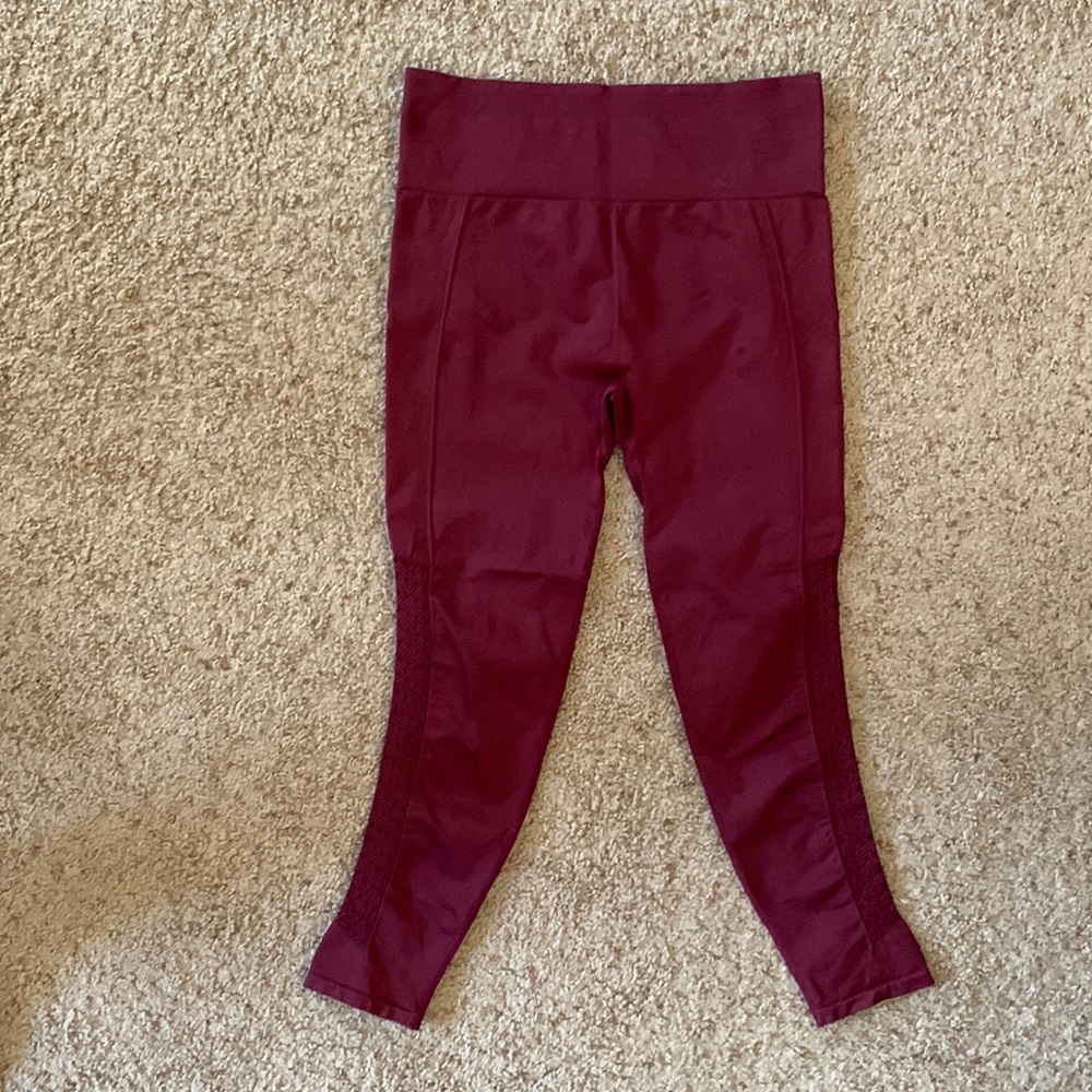 Fabletics 7/8 Leggings